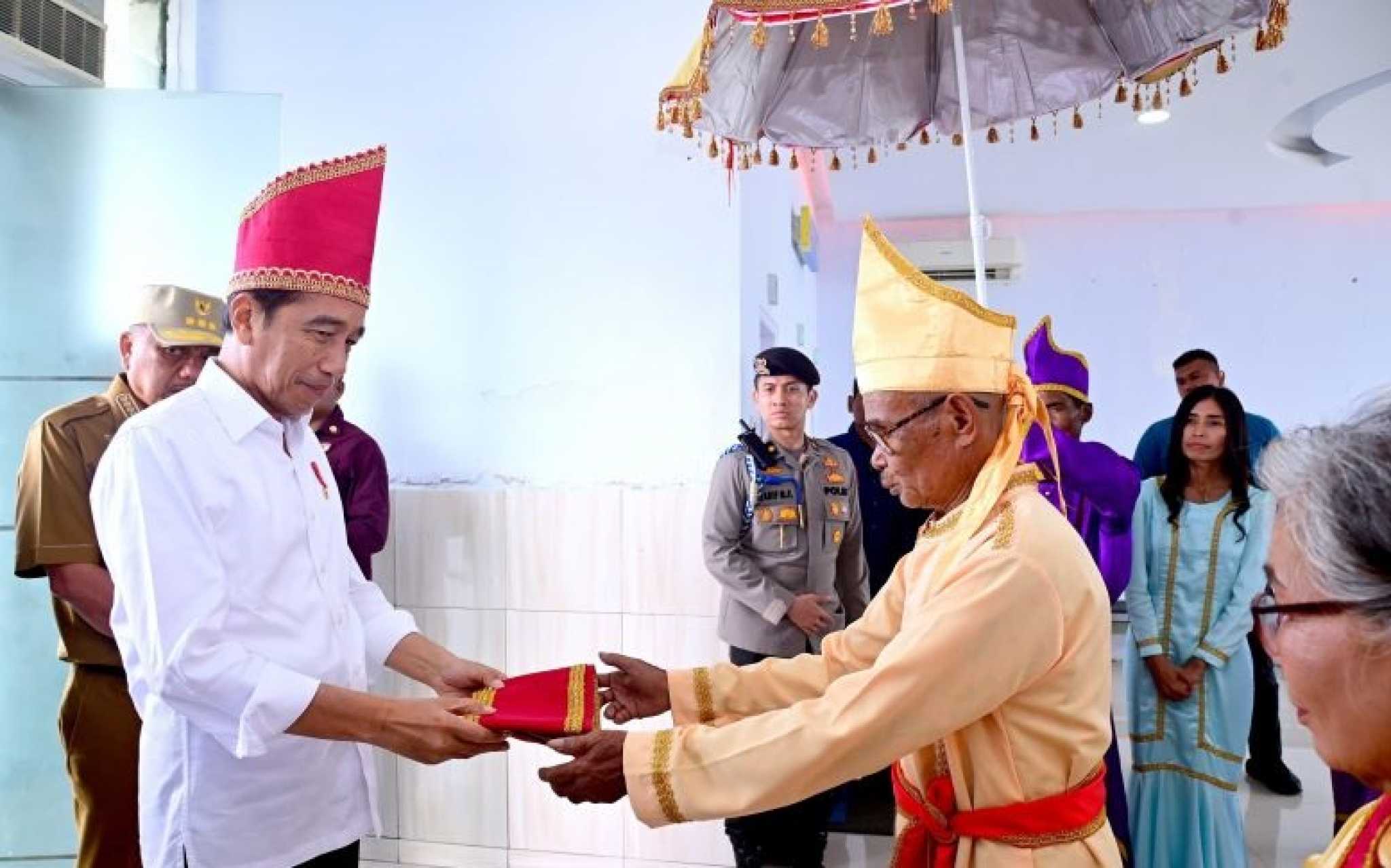 Presiden peroleh anugerah gelar adat di Talaud Sulut